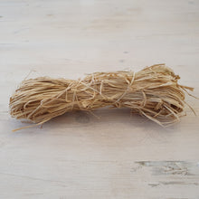 Load image into Gallery viewer, Gift Raffia - Natural
